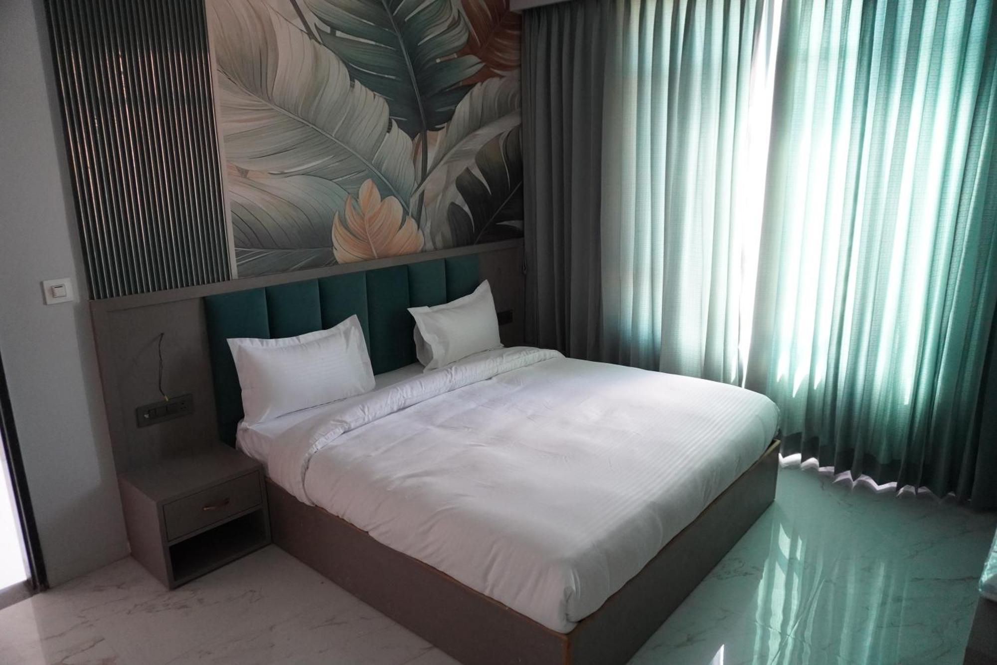 Hotel Heera Palace Khātu エクステリア 写真