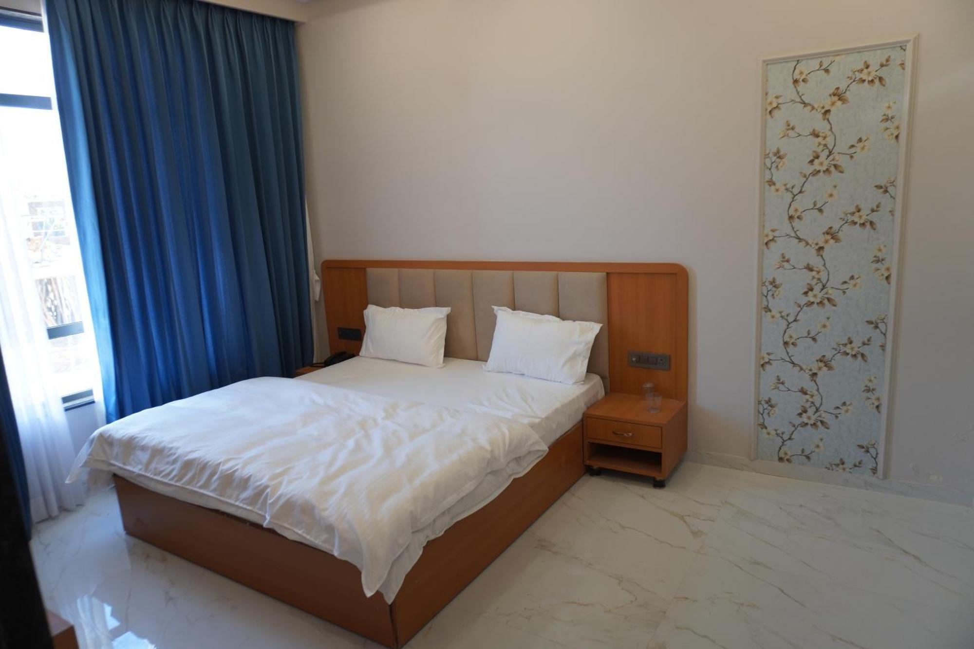 Hotel Heera Palace Khātu エクステリア 写真
